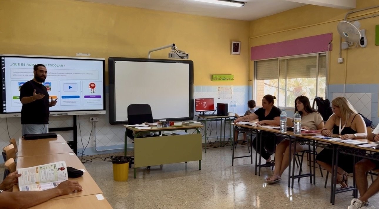 La sesión de formación: qué es Romanipen Escolar y cómo se lleva al aula.